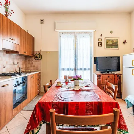 아파트 Casa Patrizia By Interhome 디아노마리나